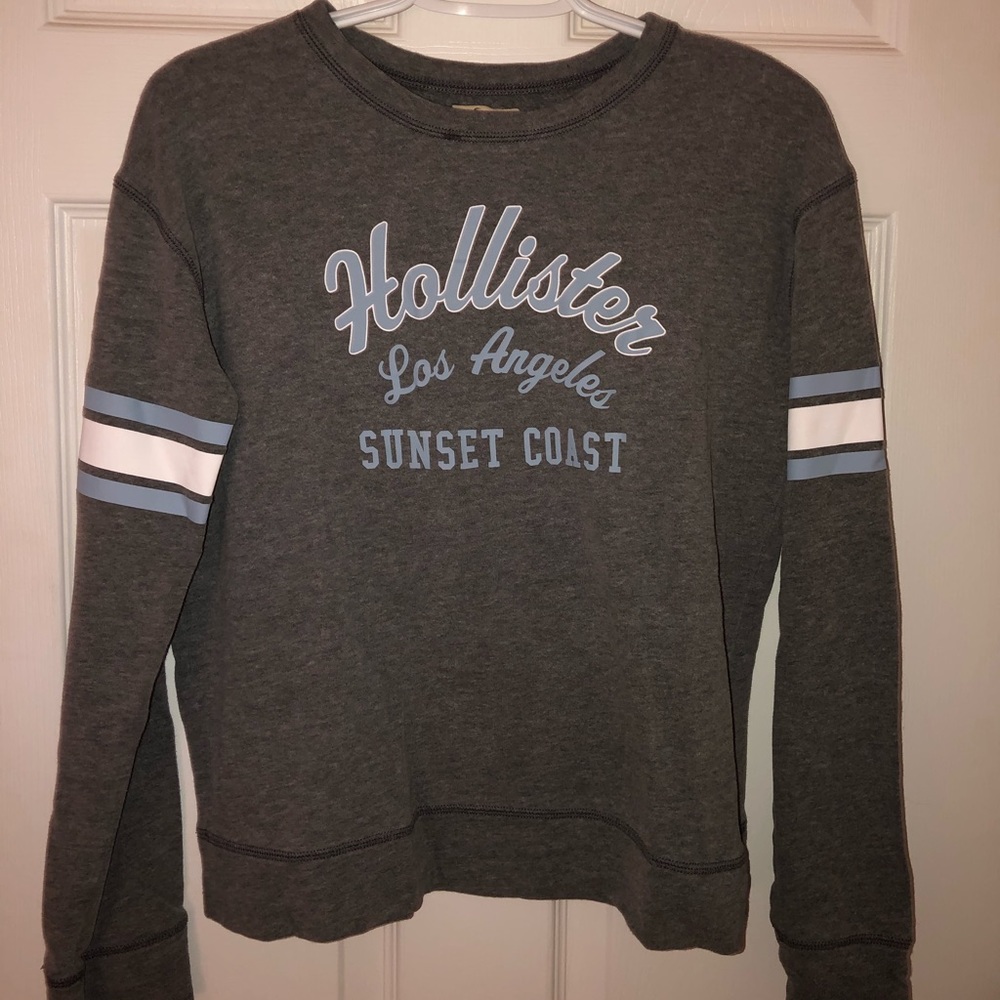 Hollister Sweatshirt Women’s Size Small